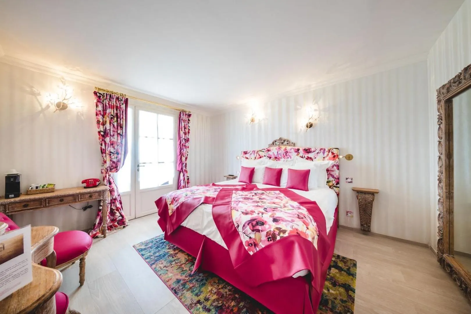 ****  Le Palais D'Aglae, Hotel De Charme Gordes France